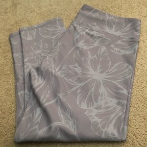 Fabletics Capri leggings
